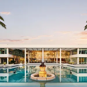 Курортный комплекс Sheraton Grand Mirage